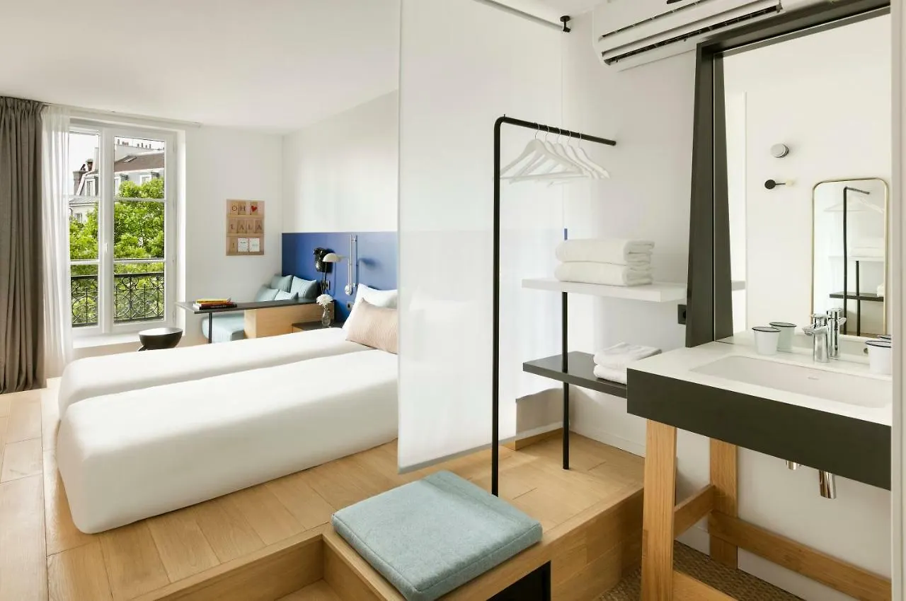 Hotel Oh La La ! Bar Bastille 3*